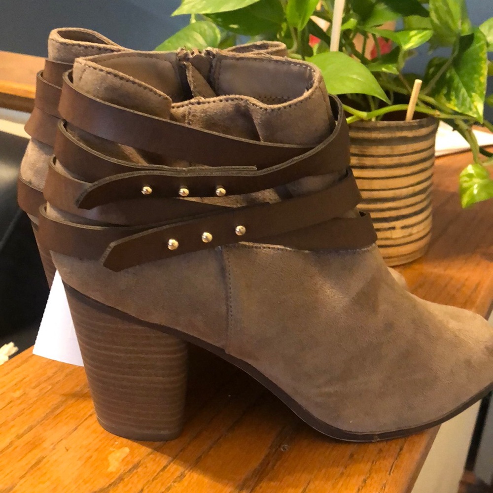 Sued Bootie size 9.5 new